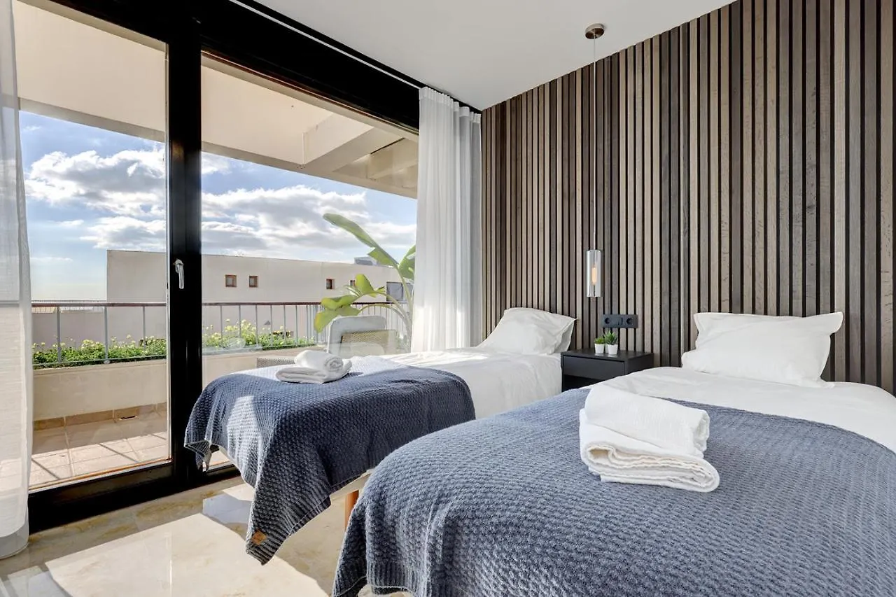 Modern, Elite Hillside Home W/Sea & Mountain Views Marbella Apartment