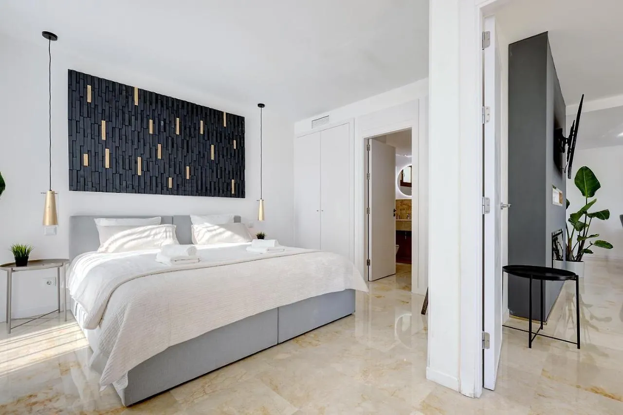 Modern, Elite Hillside Home W/Sea & Mountain Views Marbella 0*,