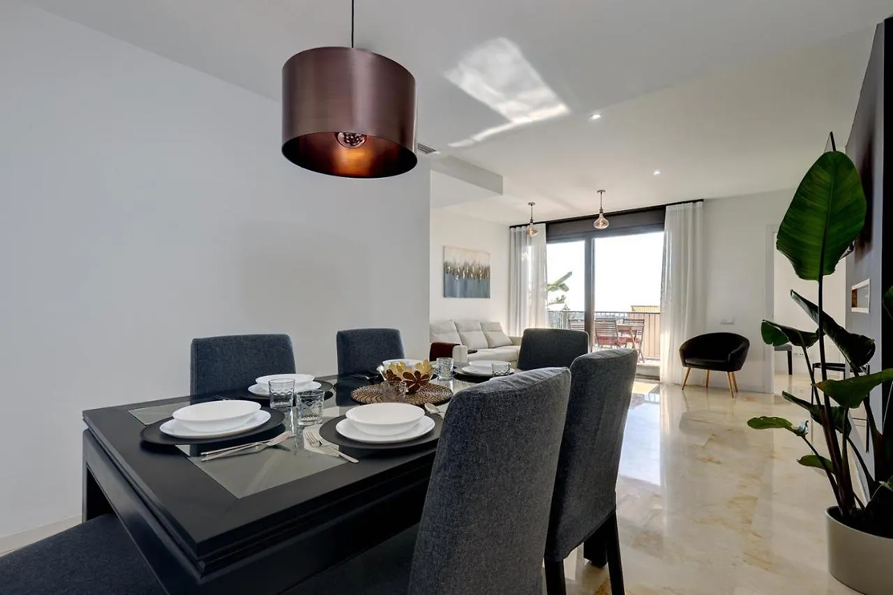 Apartment Modern, Elite Hillside Home W/Sea & Mountain Views Marbella