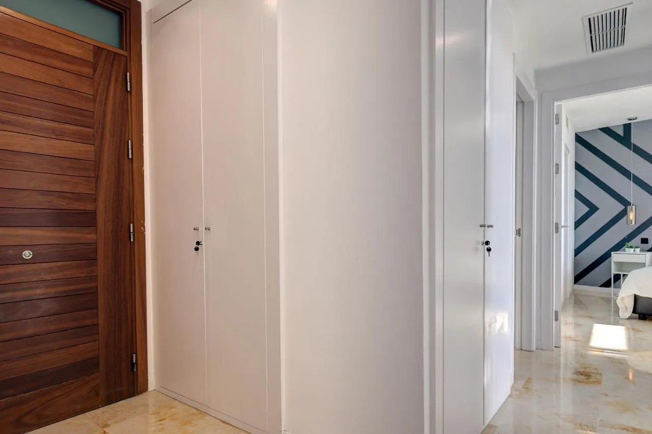 Modern, Elite Hillside Home W/Sea & Mountain Views Marbella Apartment