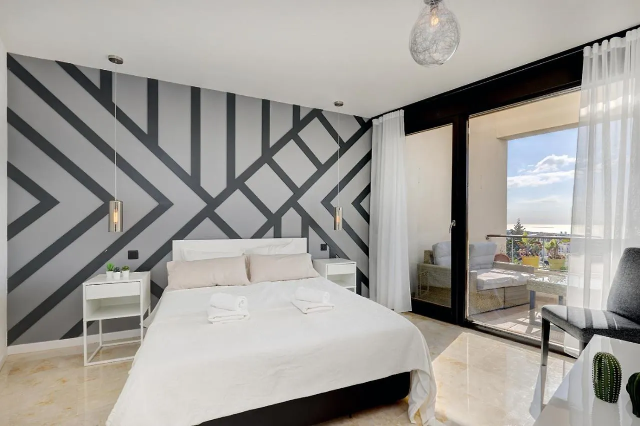 Modern, Elite Hillside Home W/Sea & Mountain Views Marbella Apartment